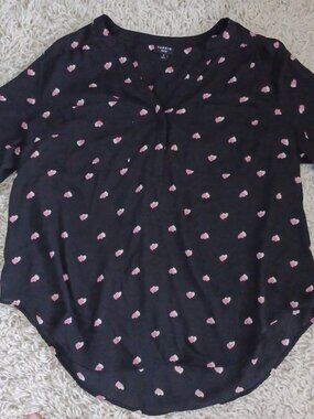 Torrid Harper Blouse Womens Size 0 Black Pink Heart Print Roll Tab Sleeve Top